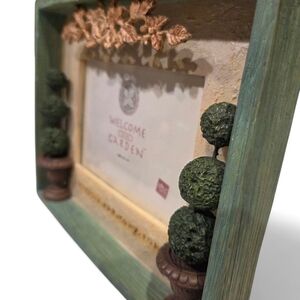 3D Rustic Green and Brown Garden Frame